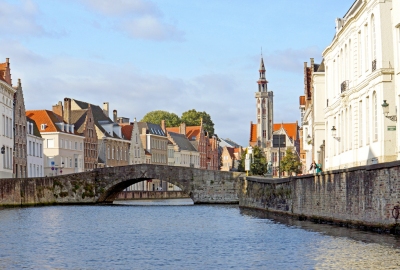 Belgium-6025 - Spinolarei Canal (Dennis Jarvis)  [flickr.com]  CC BY-SA 
Informations sur les licences disponibles sous 'Preuve des sources d'images'