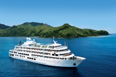 Captain Cook Cruises Reef Endeavour (Roderick Eime)  [flickr.com]  CC BY 
Informations sur les licences disponibles sous 'Preuve des sources d'images'