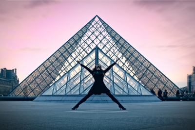 Geometry: dancer and pyramid (Gael Varoquaux)  [flickr.com]  CC BY 
Informations sur les licences disponibles sous 'Preuve des sources d'images'