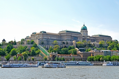 Hungary-0025 - Buda Castle (Dennis Jarvis)  [flickr.com]  CC BY-SA 
Informations sur les licences disponibles sous 'Preuve des sources d'images'