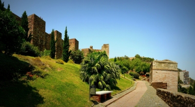 Malaga Alcazaba (Ronny Siegel)  [flickr.com]  CC BY 
Informations sur les licences disponibles sous 'Preuve des sources d'images'