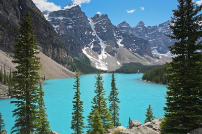 Moraine Lake Vista (Ada Be)  [flickr.com]  CC BY 
Informations sur les licences disponibles sous 'Preuve des sources d'images'