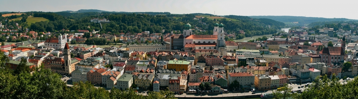 Passau Panorama from Ludwigsteig (François  Philipp)  [flickr.com]  CC BY 
Informations sur les licences disponibles sous 'Preuve des sources d'images'