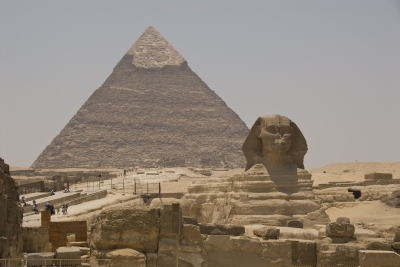 The Great Pyramid and Sphinx, Egypt (S J Pinkney)  [flickr.com]  CC BY 
Informations sur les licences disponibles sous 'Preuve des sources d'images'