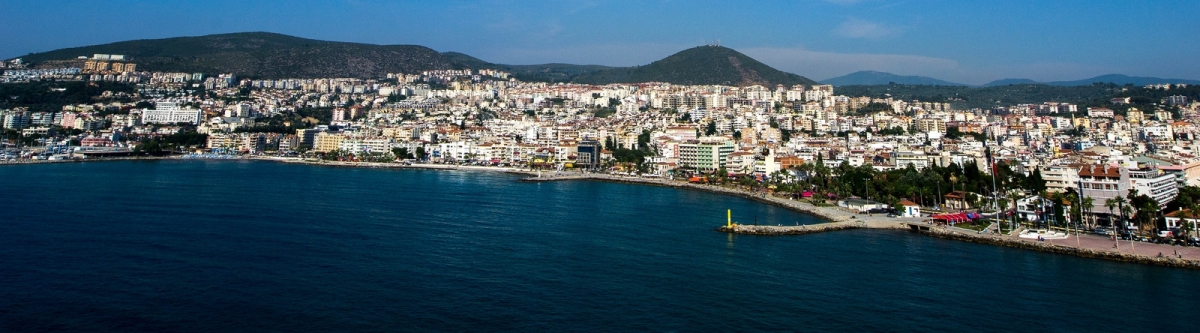 The port in Kusadasi Turkey (jpitha)  [flickr.com]  CC BY-SA 
Informations sur les licences disponibles sous 'Preuve des sources d'images'