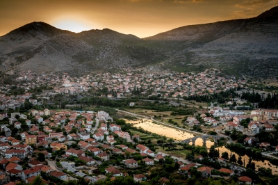 Trebinje (Marcus Saul)  [flickr.com]  CC BY 
Informations sur les licences disponibles sous 'Preuve des sources d'images'